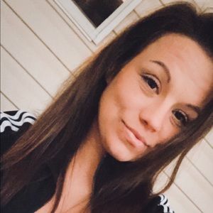 Meet your Posher, Kaci